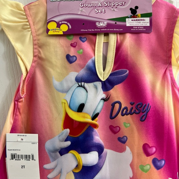 Mickey Mouse club house girls 2t nightgown and slipper set - Picture 2 of 3